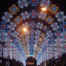 환상적인 불꽃축제 루미나리에 형형색색 16만개 불빛 이미지