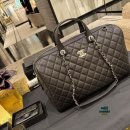 볼링공방 | 샤넬 맥시 볼링백 캐비어 키폴 스타일 (샤넬...후기 &amp; 상세 리뷰!!! (샤넬 25 공방 컬렉션 신상백...