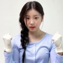 여자가 당황했다.