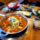 장승포동주민센터 | 밥과 라면사리 무한제공 사랑담은 묵은지찜찌개 본점 장승포 맛집