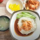 멸치가살아있는국수 이미지