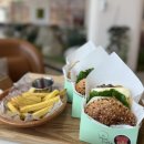 멍하니 | 안동 빵맛집 &amp; 대형카페 추천｜까치와호랑이 루프탑, 호랑이버거, 신상 피자 후기