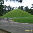 The tomb of King Taejong Muyeol (太宗武烈王陵) 이미지