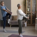 시니어 필라테스 이미지