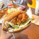 맛집] 드라이브스루에 파티룸까지?! 역대급 규모의 새로 오픈한 '맘스터치LAB 용인신갈DT점' 솔직후기! ✨