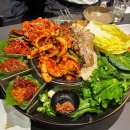 방아보쌈 | 창원 상남동 한식 술집 친절한혜자씨 본점 갑오징어보쌈 맛집