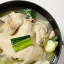 닭한마리 레시피 소스 양념장 곁들인 닭국물요리 이미지