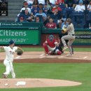[MLB] 김하성 리드오프 홈런.gif 이미지