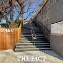 다목적광장 공중화장실 이미지