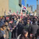 현대백화점 앞 이미지