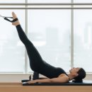 자세 개선 필라테스 A 이미지