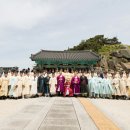 박바위(瓢巖)는 경주이씨(慶州李氏) 시조 알평공(謁平公)이 하늘로 부터 내려온 곳이다 이미지