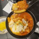 [ 청량리역 : 깨봉이 국물 떡볶이 ] 양과 맛으로 승부하는 국물 떡볶이 맛집 (feat. 순살 치즈 떡볶이)