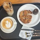 수성구청역 2번 출구 앞 | [범어동카페] 올글래드 | 수성구청역 근처 분위기 좋은 디저트 맛집