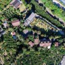 뜨는 돌 이미지