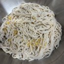 올리사랑실버홈 | 100% 메밀면의 혁명! 올리온 세모면으로 즐기는 다이어트 참기름 볶음면