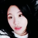 [twice] 아큐브 렌즈 광고 찍은 걸크러쉬 채영이 움짤.gif 이미지