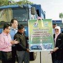 New garbage trucks for Balik Pulau 페낭의 새 청소차 이미지