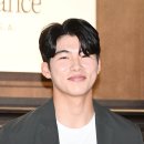보조개 이미지