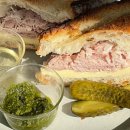 후스인더하우스 이미지