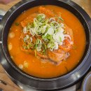 통묵은지 감자탕 이미지