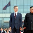 North Korea's Kim wants more summits with Moon next year: Blue House 이미지