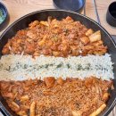 더더치즈닭갈비 이미지