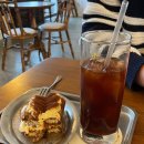 솔카페 | 성수 조용한 카페 뚜흐느솔 데이트 코스 추천 방문 후기