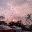 오늘의 날씨: 비오는데 흐리다 맑음 이미지