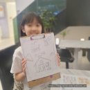 예꿈아트스튜디오미술교습소 | 다율동 미술학원 '카페에서 그림 그리는 꼬마 작가들' 예꿈아트 스튜디오 미술 교습소