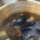 백자로20길 | 경산 맛집 인생극장 쪽갈비 사동점 돼지껍데기 무한리필 숯불구이 술집 고기구워주는 아이랑