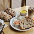 Pet14고8648 | 남양주 별내 브런치 카페 '오유브레드' 샤워도우 토스트 + 단호박 스프 / 오트 라떼