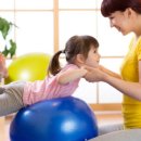 소도구를 이용한 기초 필라테스 이미지