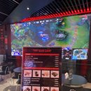 더캠프PC방 전민점 | 부산 해운대 T1 베이스캠프｜굿즈부터 PC방·펍까지 T1 팬 성지