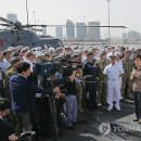 朴 대통령, 파병함정 첫 승선…청해·아크부대 격려 이미지