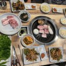 까망꿀꿀이 이미지