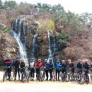 인공폭포 이미지