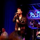 Maroon stay 이미지