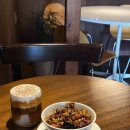 필터커피와 크림라떼가 맛있는 제주 노형동 감성카페 추천: 잔물결시티로스터스