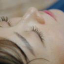 비비드 속눈썹 이미지