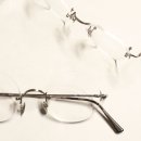 안경지식인 이미지