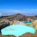 세계의 명소와 풍물 142 인도네시아, 켈리무투 삼색 화산호 이미지