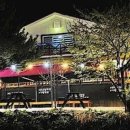 넓은 다락방 이미지