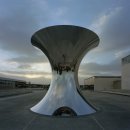 역동의 동남아시아: 과거와 현재, 내부와 외부세계의 만남 | 현대 설치 미술의 정점: 공간의 재구성, 감각의 확장, 그리고 시대의 서사