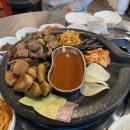먹돼지 | 속초고기집 먹거리촌 맛집, 레트로 감성 돼지고기 속초먹돈 후기