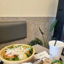 샐러디 김천혁신점 | [김천] 샐러디 김천혁신점_연어샐러디와 칠리 베이컨 웜랩, 양송이크림스프, 착즙주스(옐로우클랜즈)까지!