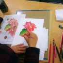 연필스케치와 꽃그림 이미지