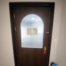 현진에버빌(아)경로당 | 경기 자석 중문 손잡이를 일반 손잡이로 교체하는 방법