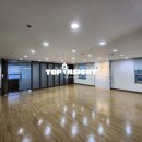 주식회사 탑부동산중개법인 | 역삼역 역세권 / A급 인테리어 사무실