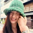김태리, 흰 원피스에 초록 모자…만화 속 캐릭터 같아 청초한 미모 이미지